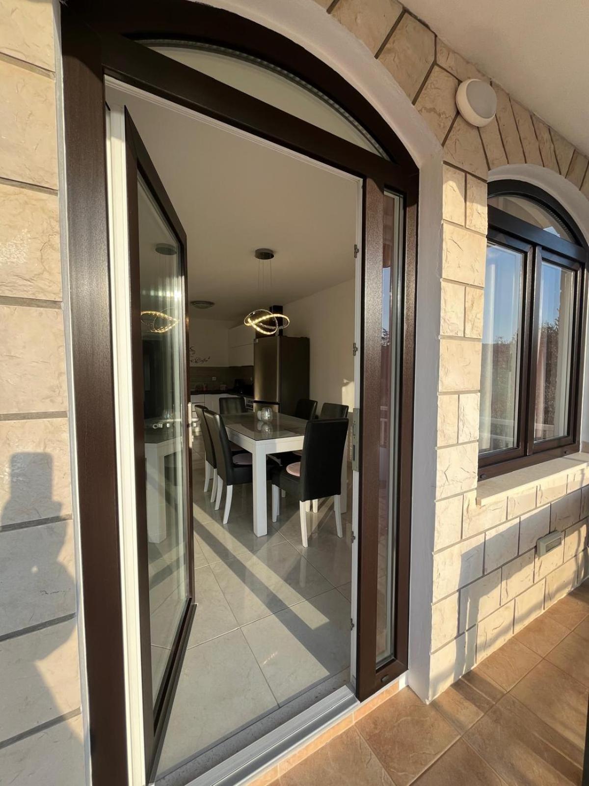 Apartman Tessa Vela Luka Exterior foto